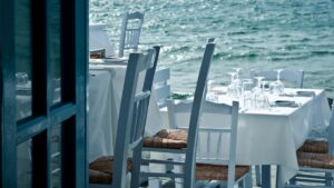 Lire la suite à propos de l’article Les restaurants en bord de mer les plus époustouflants